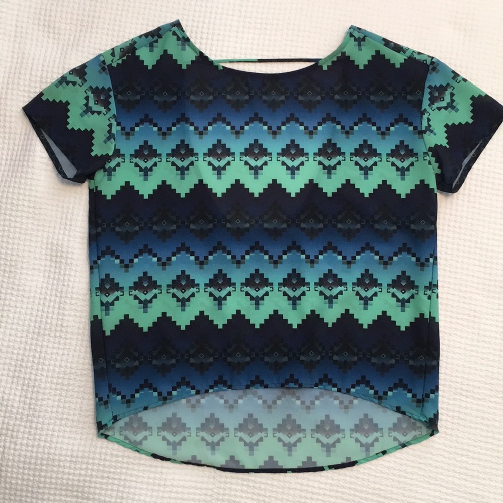 WHITNEY EVE blue & green tribal/geometric shirt 🔷